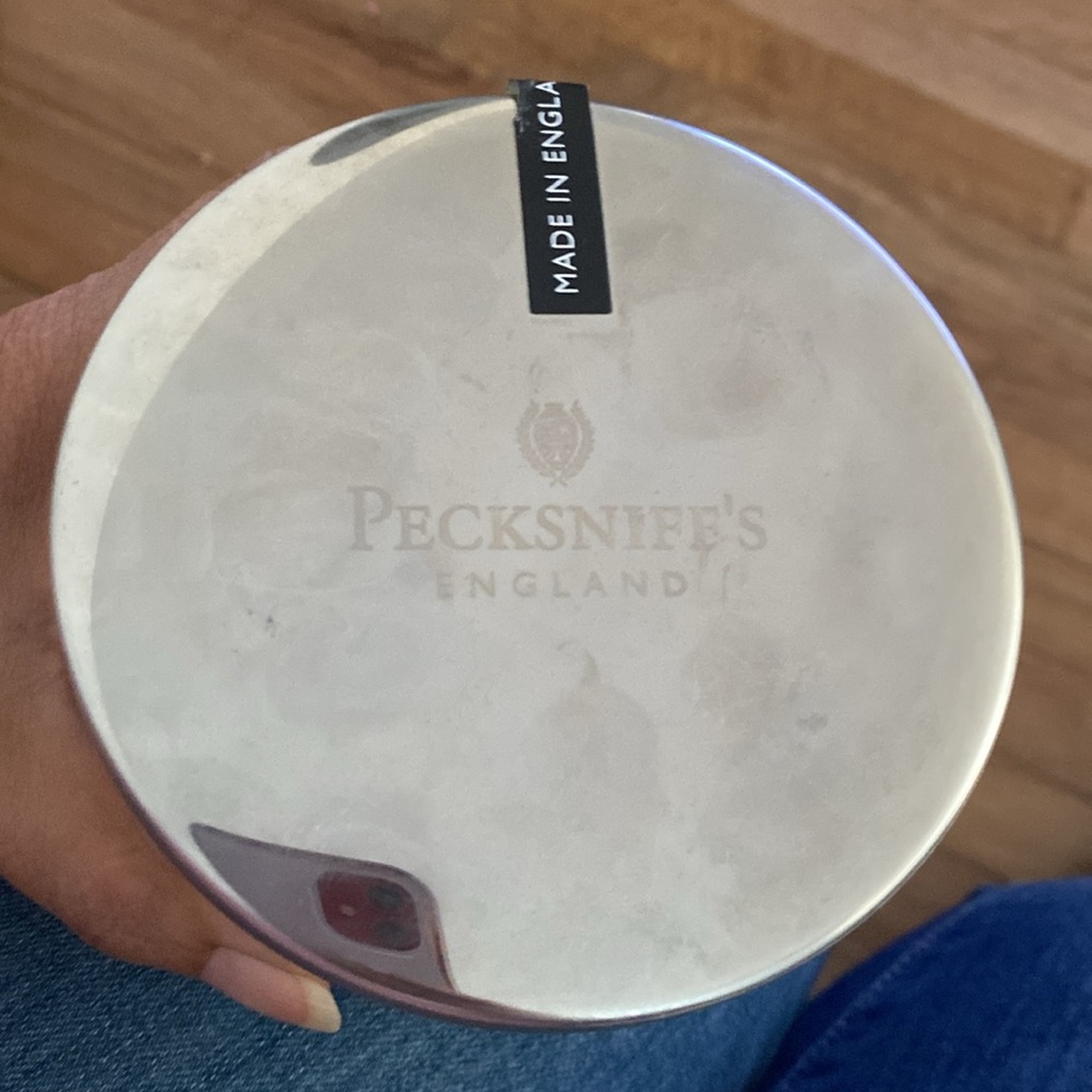 Pecksniff's - Picture 2 of 4
